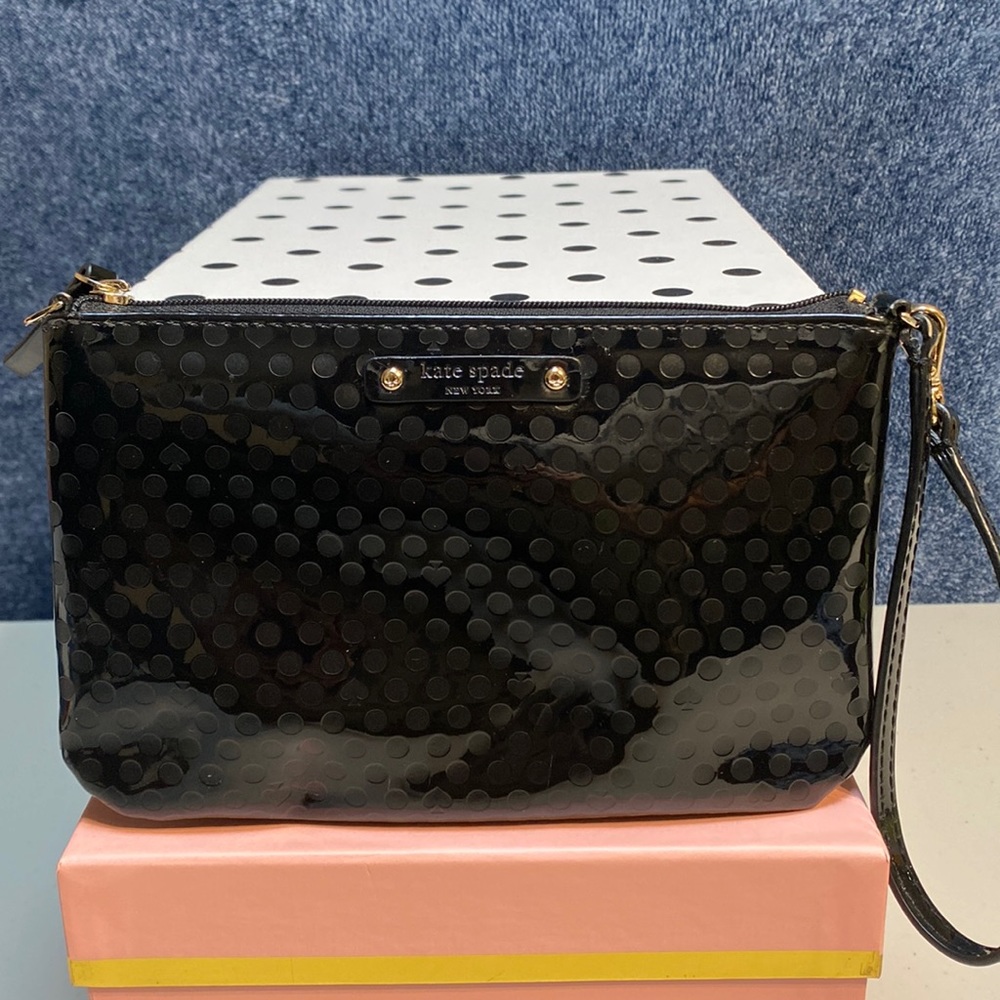 Kate Spade wristlet ♠️